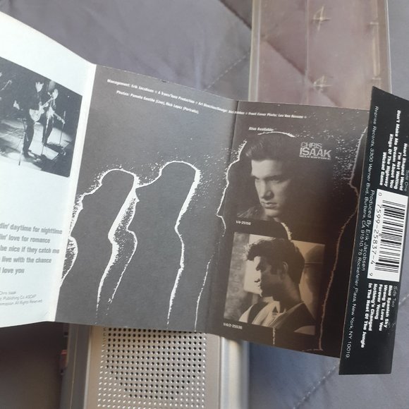 CHRIS ISAAK Heart Shaped World Cassette 1989 US Release Reprise Records Tested - Picture 7 of 9